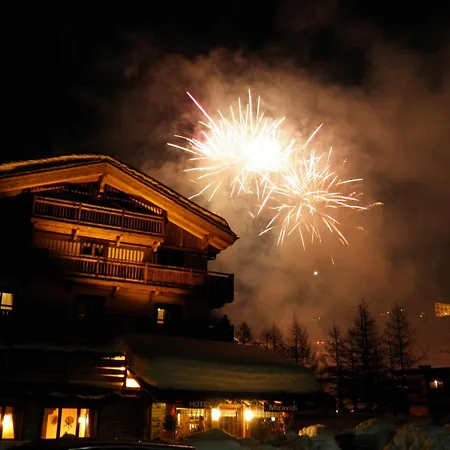 Готель Miravidi A Cervinia