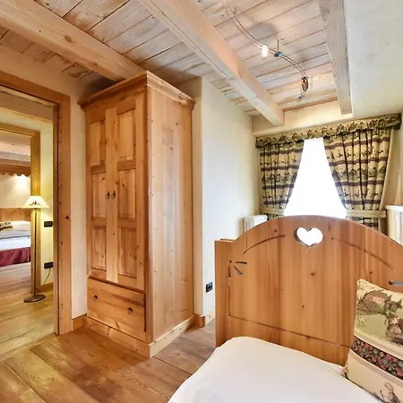 Miravidi A Cervinia Готель 3*