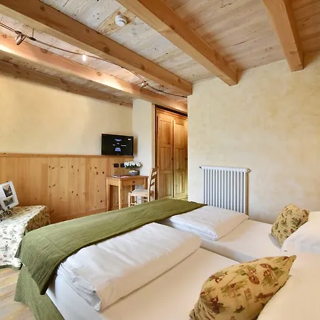 Готель Miravidi A Cervinia 3*