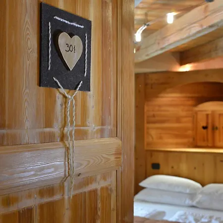 Miravidi A Cervinia فندق