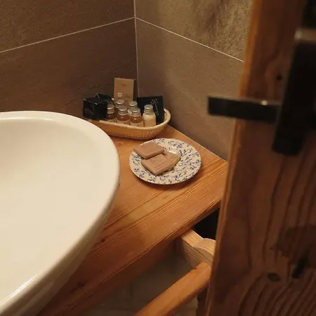 Miravidi A Cervinia فندق