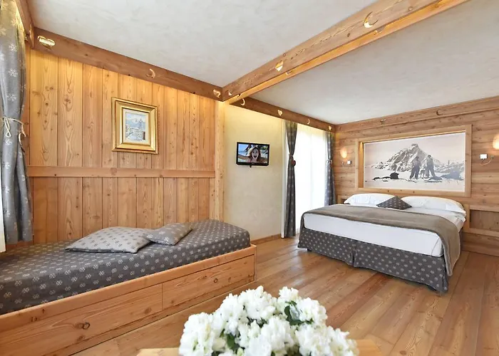 ホテル Miravidi A Cervinia